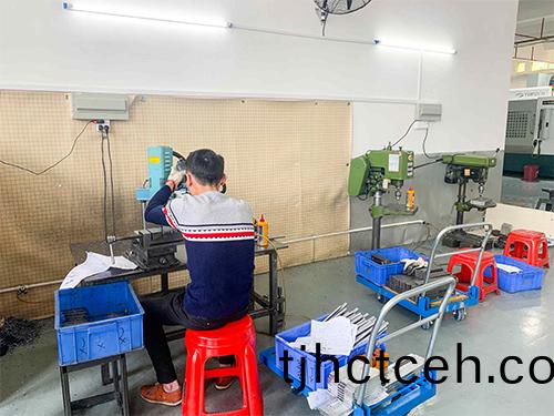 攻(gong)牙機(jī)